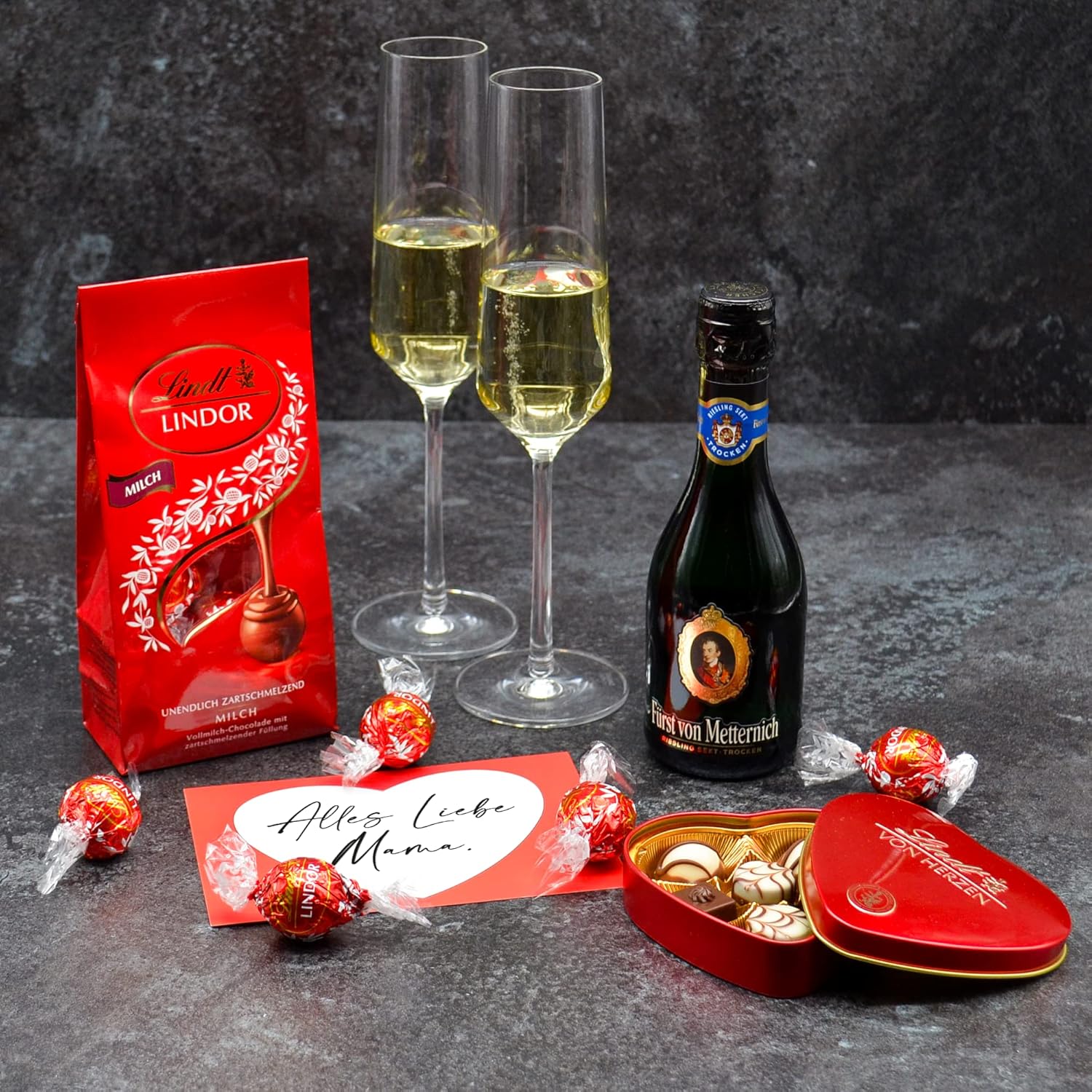 Geschenkset zum Muttertag | Geschenk Box mit Lindt Pralinen, Schokolade, Sekt & Grußkarte – Bild 4